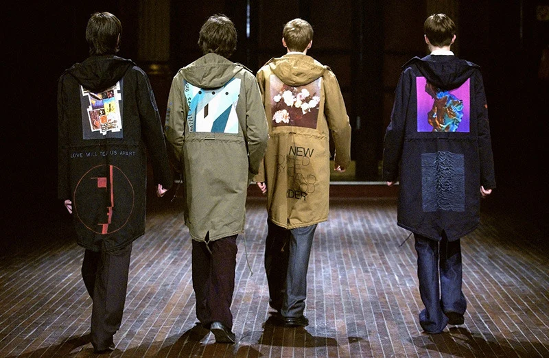 'Closer' Collage Parka - Image 5