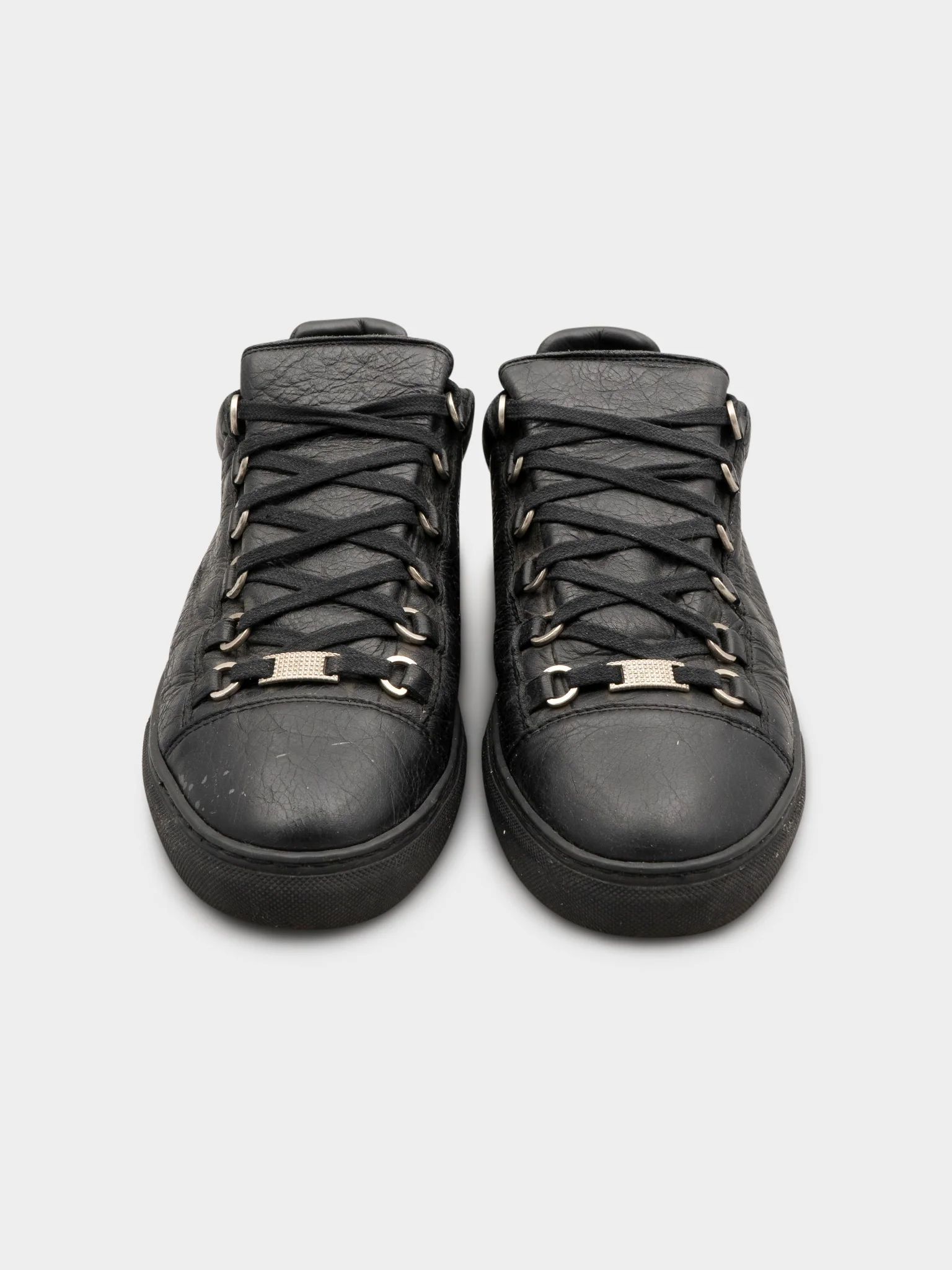 Black Arenas - Image 3