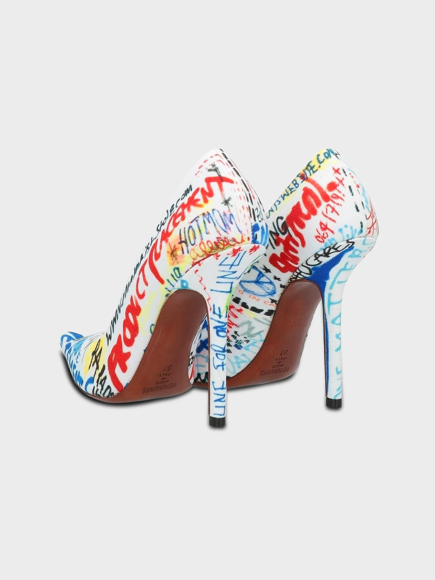 Grafitti Hi-Heels Pumps - Image 3