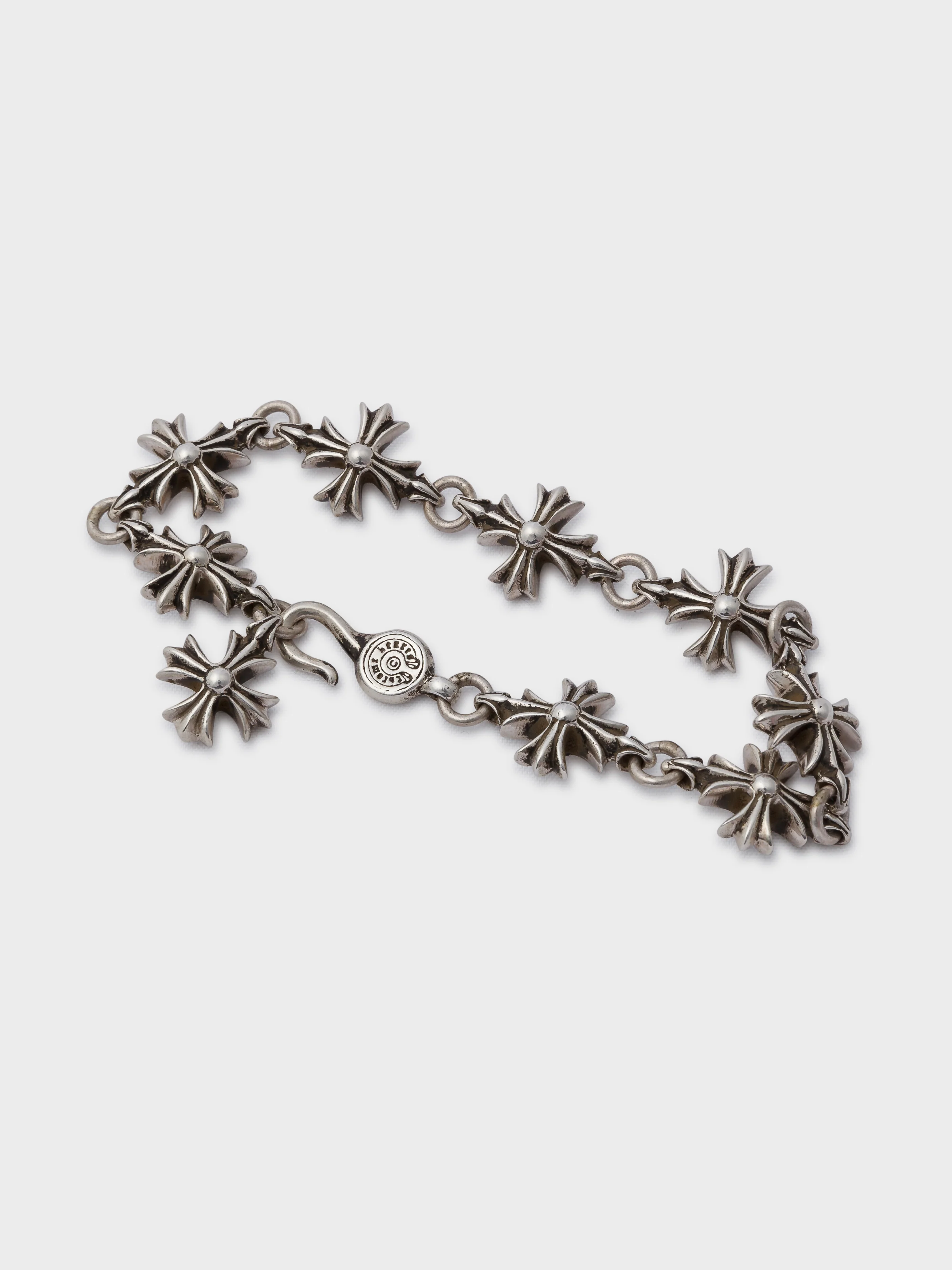 Cut Out Plus Hook Bracelet - Image 4