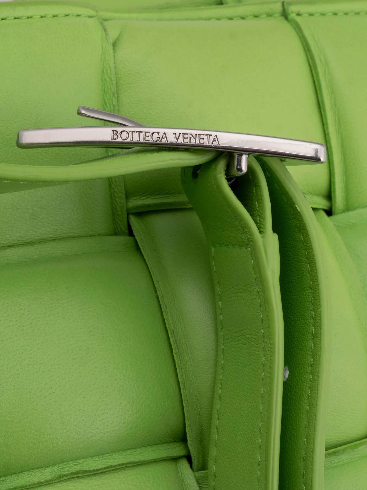 Intrecciato Quilted Cassette Bag - Image 7