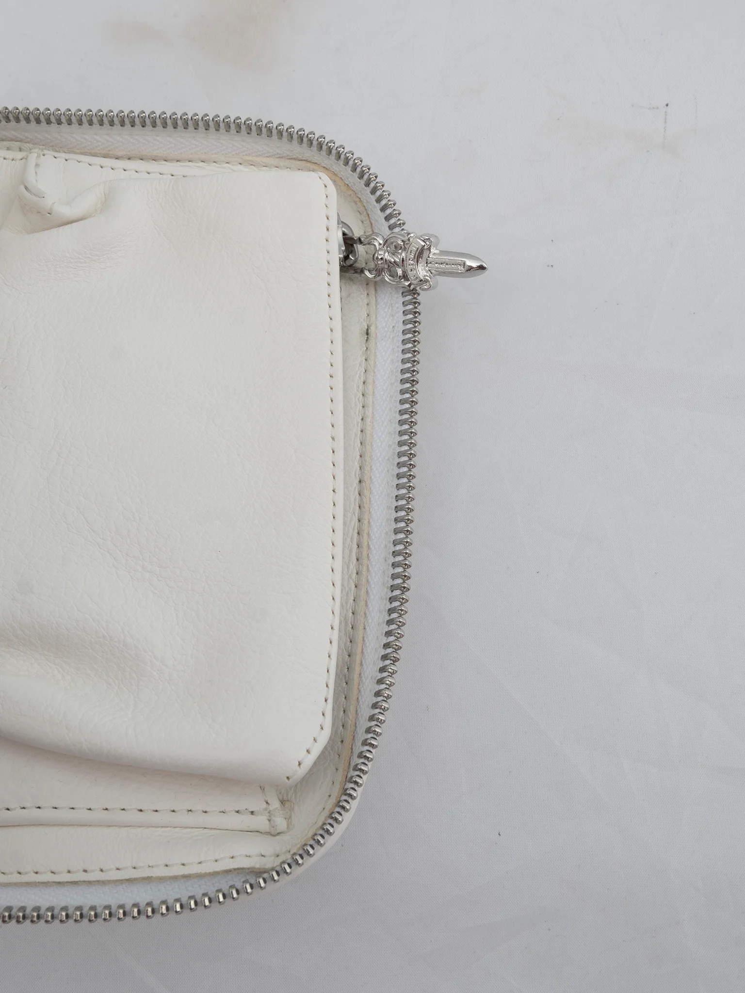 Rhodium & Leather Zip Wallet - Image 4