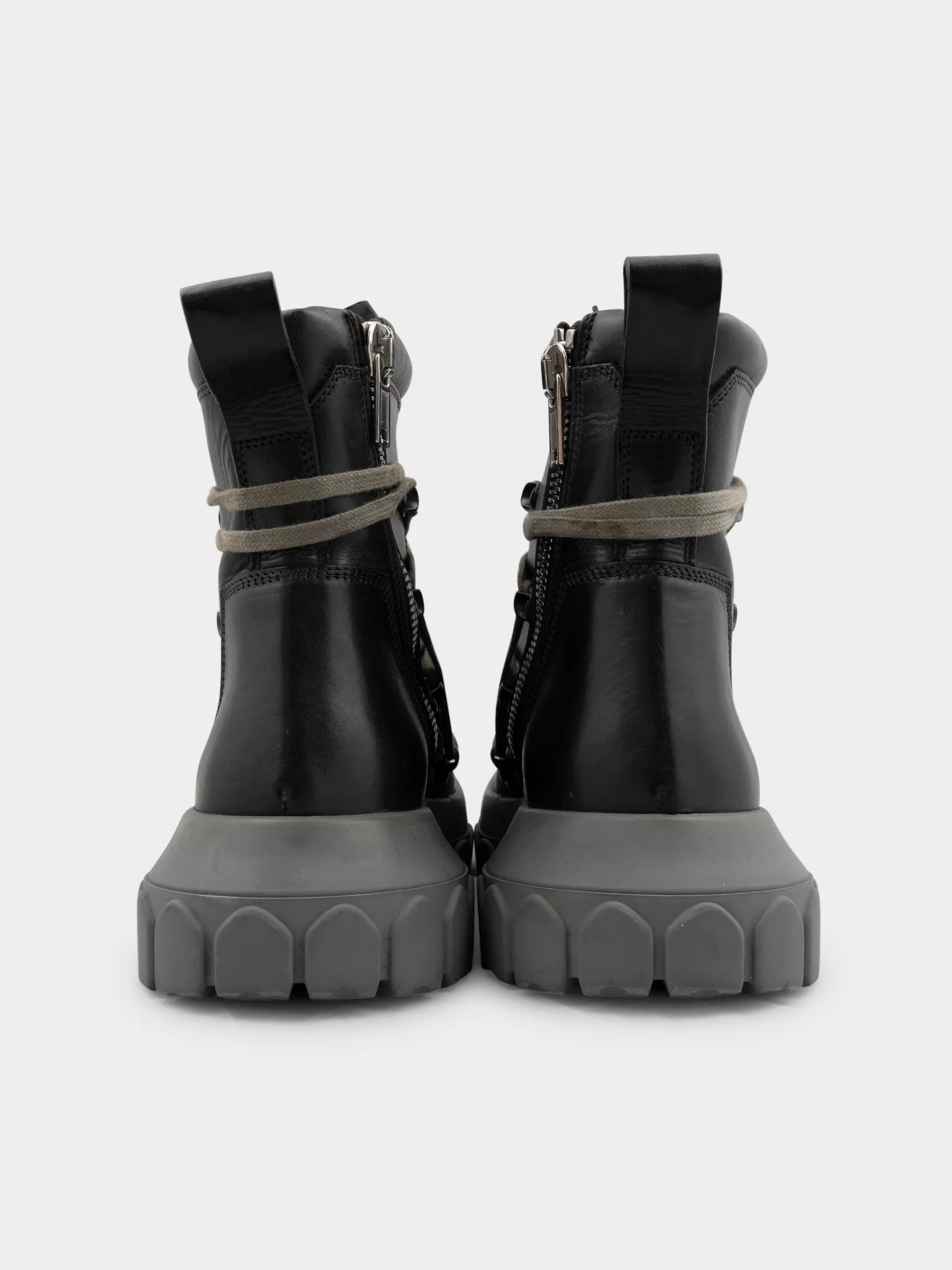 Pentagram Tractor Hiking Boot - Image 3