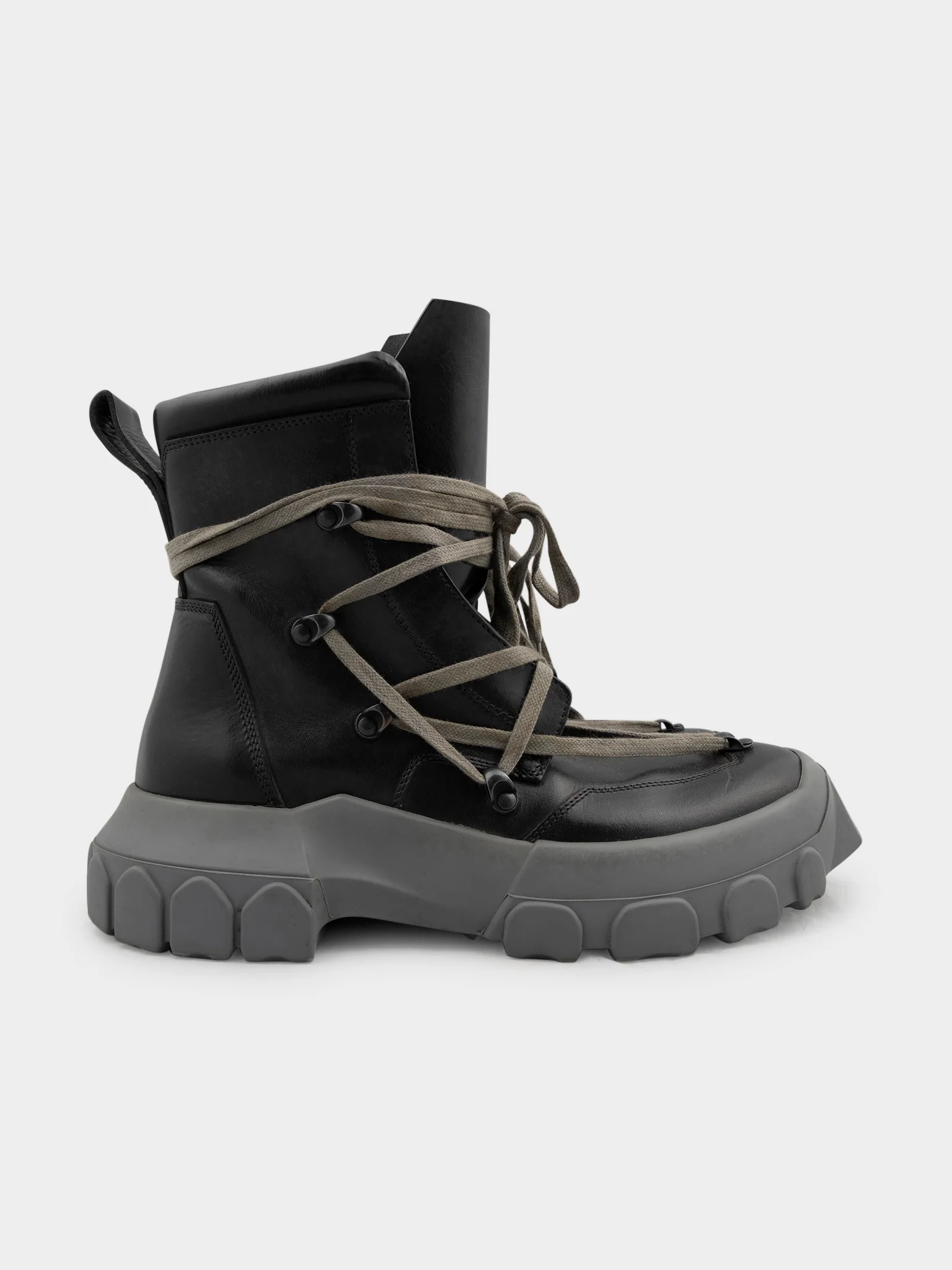 Pentagram Tractor Hiking Boot - Image 4