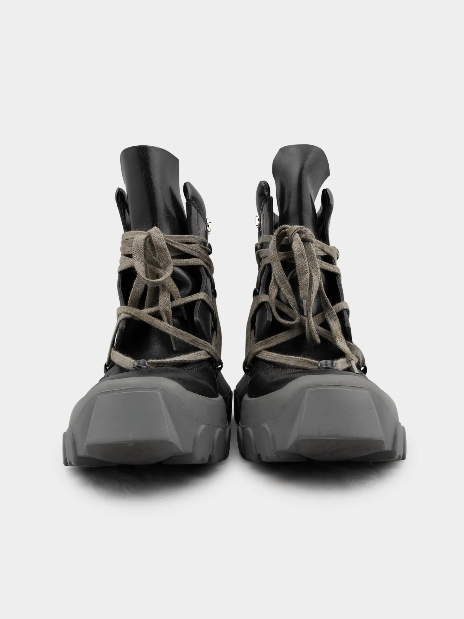 Pentagram Tractor Hiking Boot - Image 5