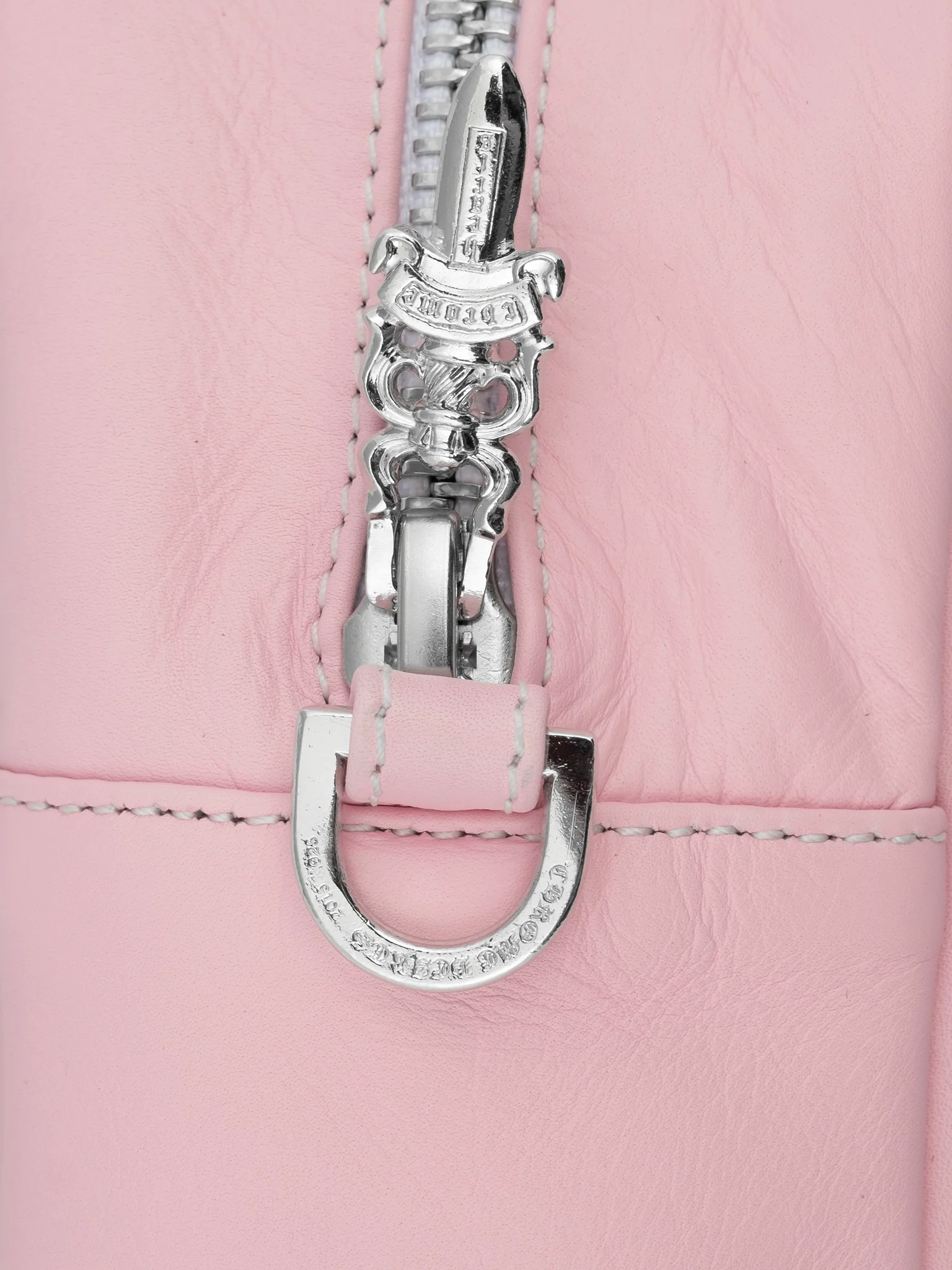 Taka Shoulder Bag - Image 10